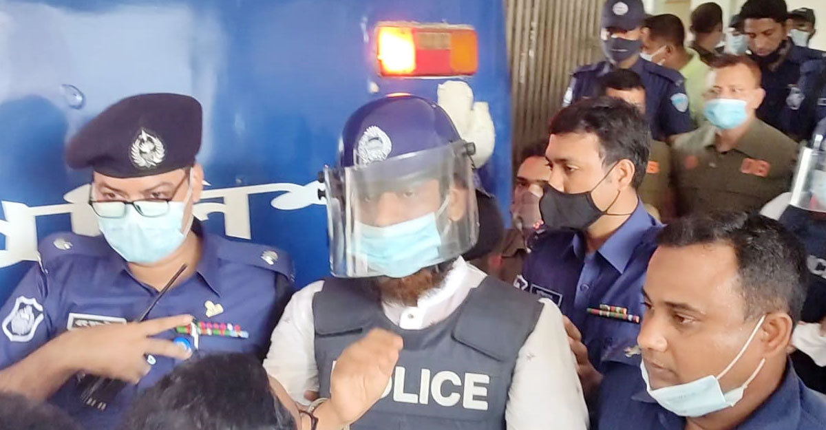 আদালতে মামুনুল হক