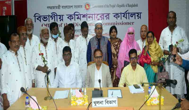 ঝিনাইদহে নবনির্বাচিত মেয়র ও কাউন্সিলরদের শপথ গ্রহণ