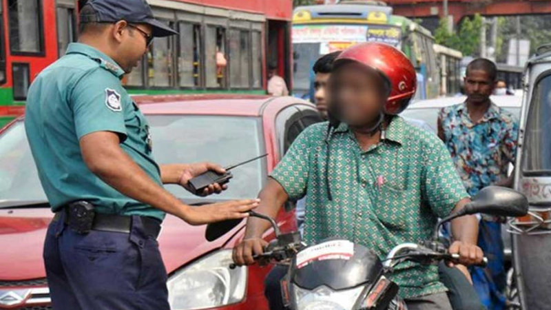 ট্রাফিক আইন লঙ্ঘনের অভিযোগে আজ ৩১ লাখ টাকা জরিমানা