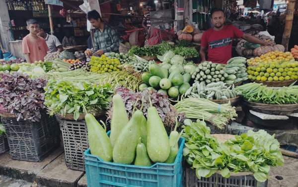 শ্রীমঙ্গলে লাগামহীন মাছ-মাংস সবজির বাজার, নাকাল সাধারণ মানুষ