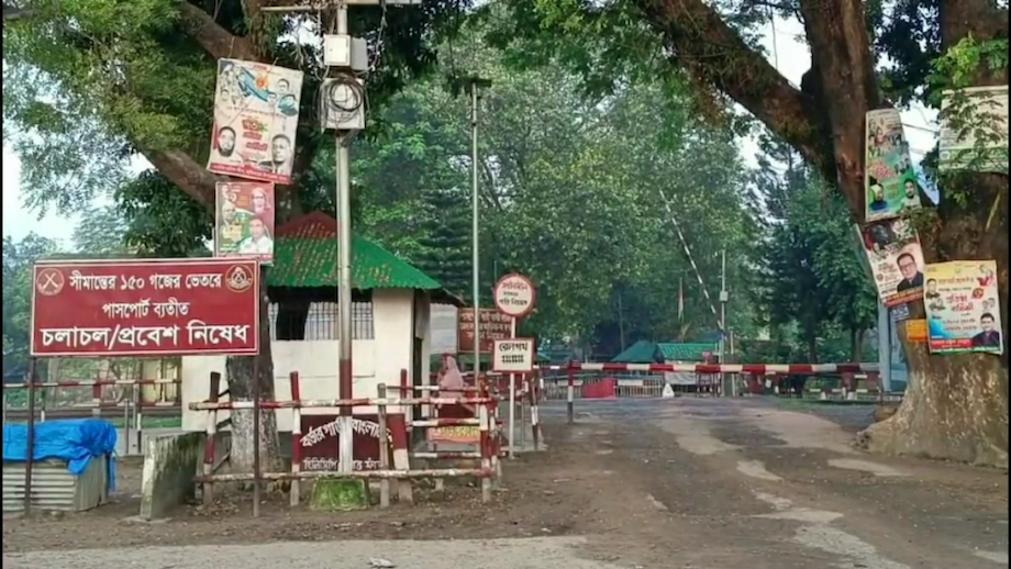 শারদীয় দুর্গাপূজায় ৬ দিনের ছুটিতে হিলি স্থলবন্দর