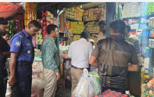 সিরাজগঞ্জে ডিমের বাজারে অস্থিরতা: ৪৫ হাজার টাকা জরিমানা