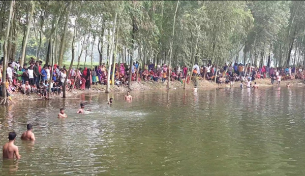 হাস খেলা: গ্রাম বাংলার পুরনো ঐতিহ্যের পুনরুদ্ধার ঠাকুরগাঁওয়ে