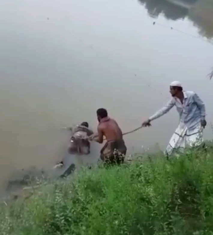 গোমতী নদীতে ভাসমান অজ্ঞাত যুবকের লাশ উদ্ধার