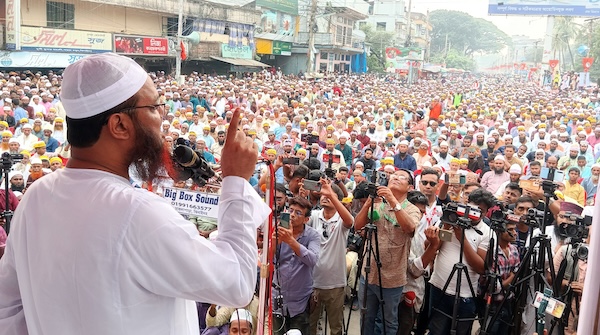 নেতা পরিবর্তন নয়, নীতি ও আদর্শের পরিবর্তন জরুরি -  পীর সাহেব চরমোনাই