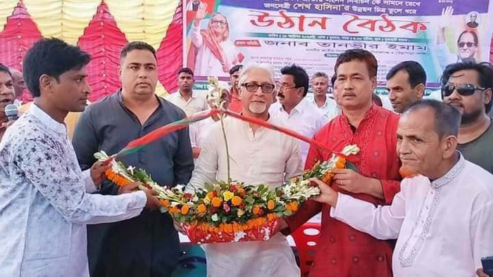 সলঙ্গায় রামকৃষ্ণপুর ইউনিয়নে এমপি তানভীর ইমামের উঠান বৈঠক
