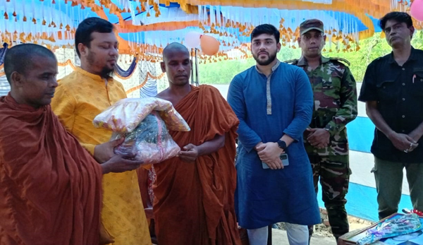 জয়পুরহাটে কঠিন চীবর দানোত্তম উৎসব অনুষ্ঠিত