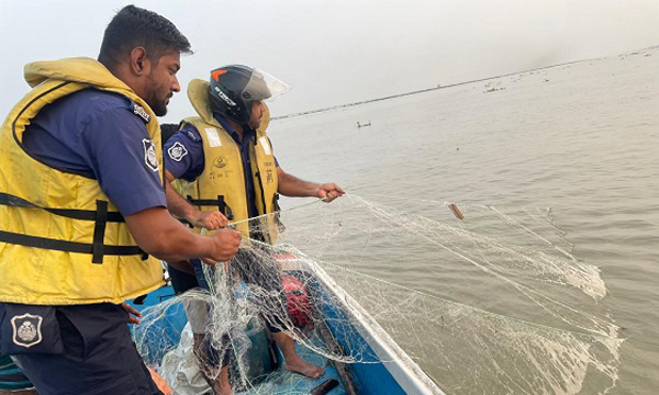 ইলিশ শিকারে নিষেধাজ্ঞা: ৯ দিনে বরিশালে ৩৮৬ মামলা, ১৯৩ জেলের কারাদন্ড