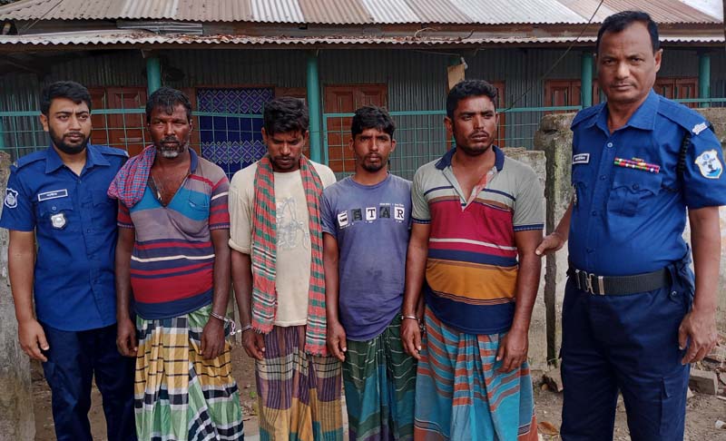 গোয়ালন্দে ৩৬ দিনে ৩৪ জেলে আটক, ২৮ লক্ষ মিটার জাল ধ্বংস