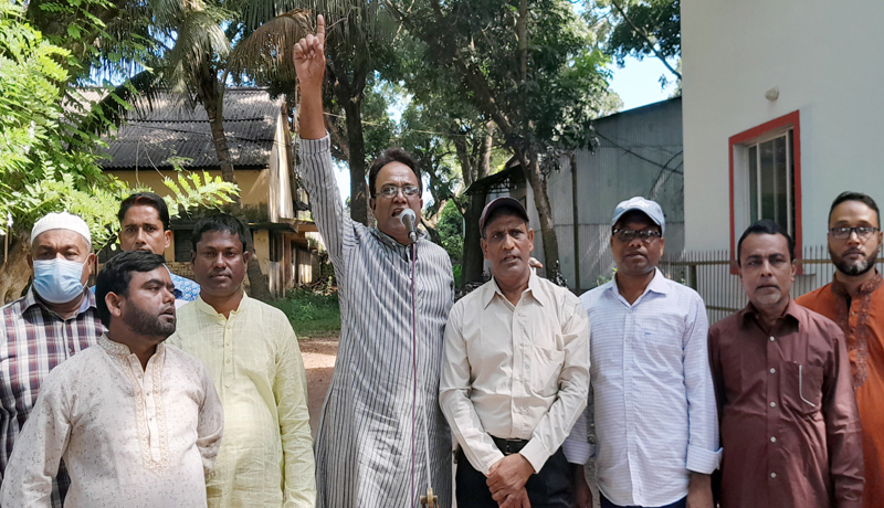 লালপুরের নর্থ বেঙ্গল সুগার মিলে বিক্ষোভ