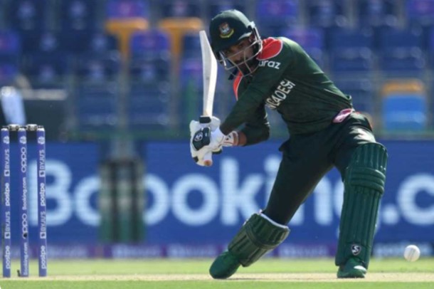 আসা-যাওয়ার মিছিলে ৭৩ রানেই অলআউট টাইগাররা