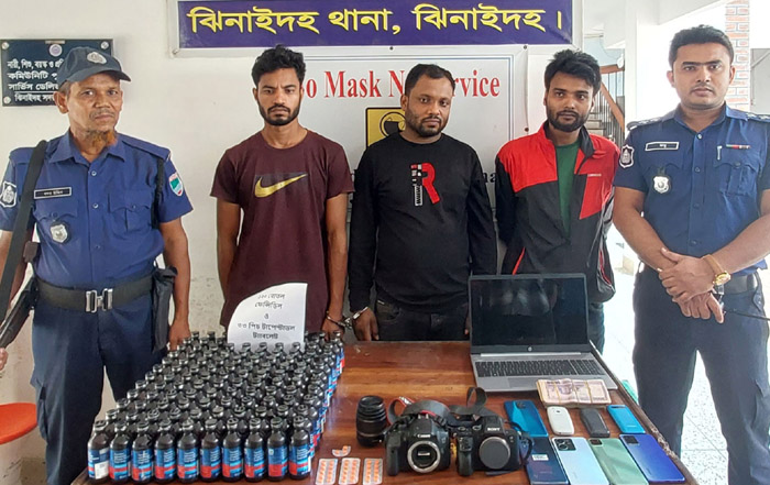 ঝিনাইদহে ৩ মাদক ব্যবসায়ী আটক