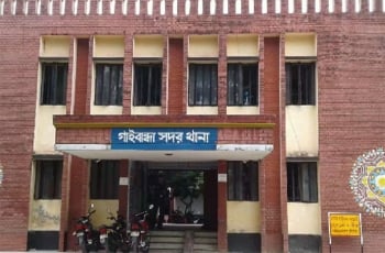 পিঠা খেতে গিয়ে বাসচাপায় নানি-নাতনি নিহত