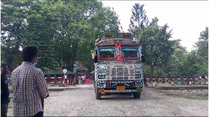 হরতালে প্রভাব পড়েনি হিলি স্থলবন্দরে
