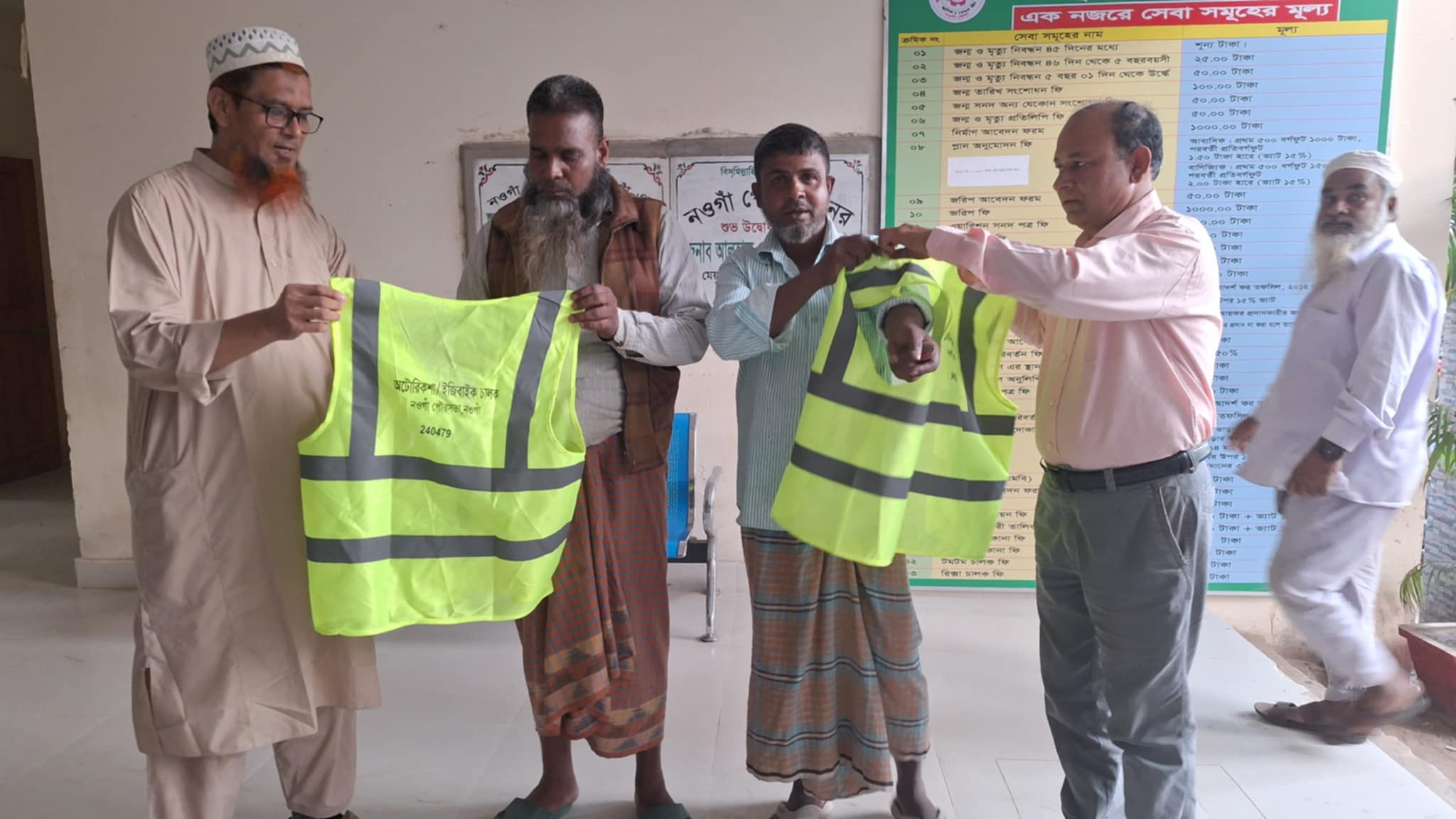 নওগাঁ শহরে যানযট নিরসনে বিশেষ অভিযান, শৃঙ্খলা ফিরিয়ে আনার আশাবাদ