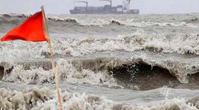 সাগর উত্তাল, সমুদ্রবন্দরে তিন নম্বর সংকেত