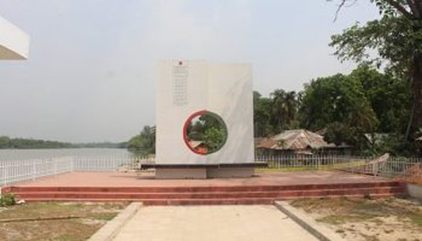 আজ পিরোজপুর মুক্ত দিবস