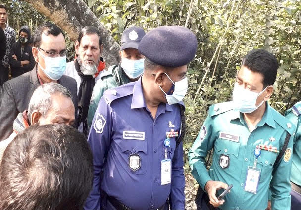 খুলনা প্রকৌশল ও প্রযুক্তি বিশ্ববিদ্যালয়ের প্রয়াত শিক্ষক ড. সেলিমের মরদেহ উত্তোলন