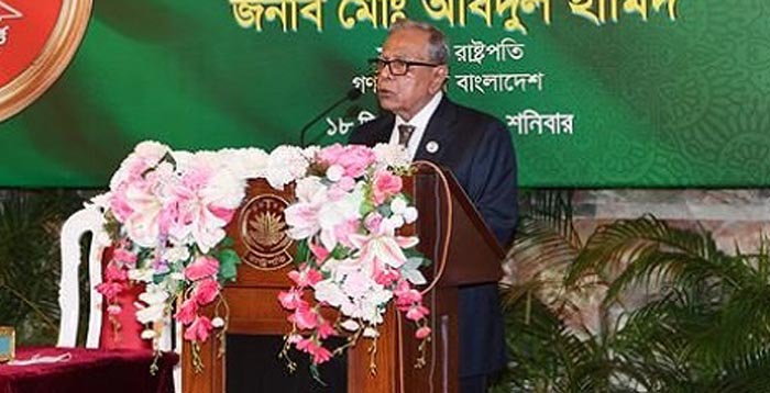 বিচারপ্রার্থীদের যেন আদালতের বারান্দায় ঘোরাঘুরি করতে না হয় : রাষ্ট্রপতি