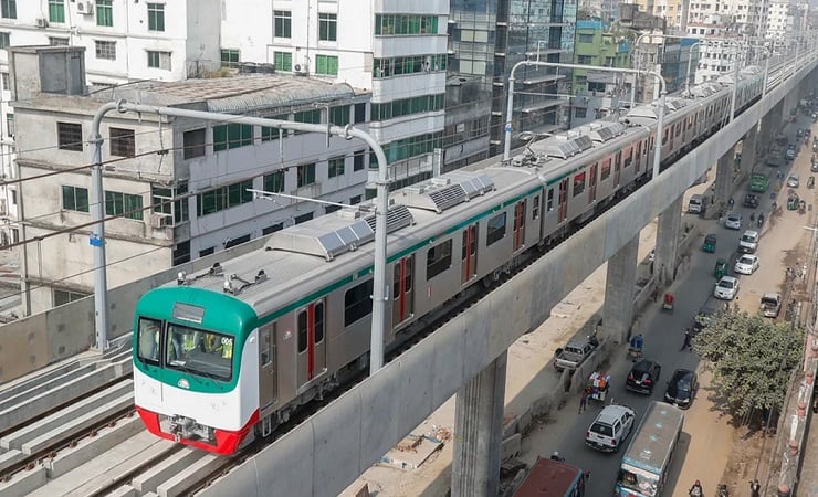 মেট্রোরেল চলবে ৪ ঘণ্টা, চালু থাকবে দুই স্টেশন