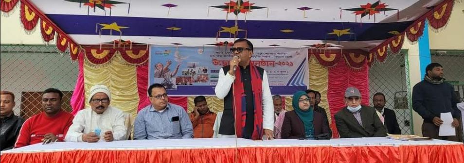 লালপুরে ৪৩ তম জাতীয় বিজ্ঞান ও প্রযুক্তি সপ্তাহের উদ্বোধন